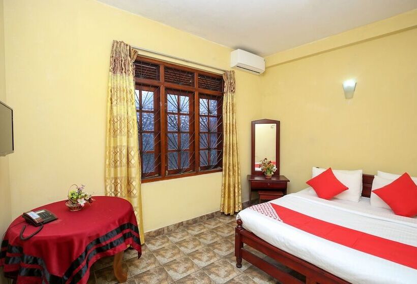 Deluxe Room, Paradise Resort Kandy