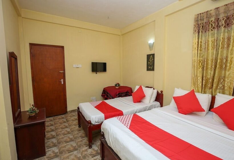 Deluxe Triple Room, Paradise Resort Kandy