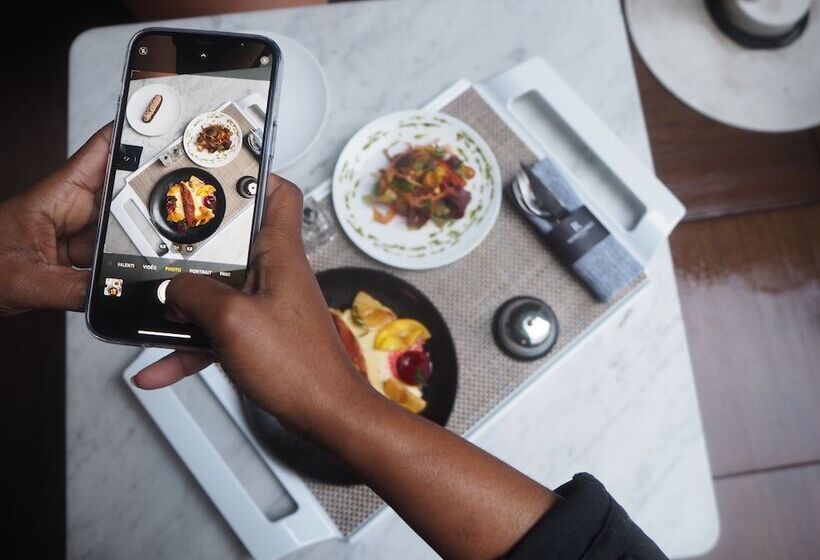 اتاق استاندارد, Renaissance Paris Republique Hotel & Spa
