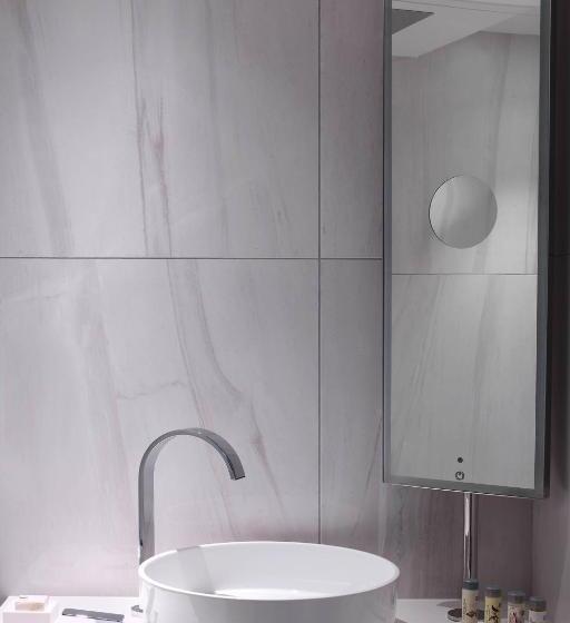 اتاق استاندارد, Renaissance Paris Republique Hotel & Spa