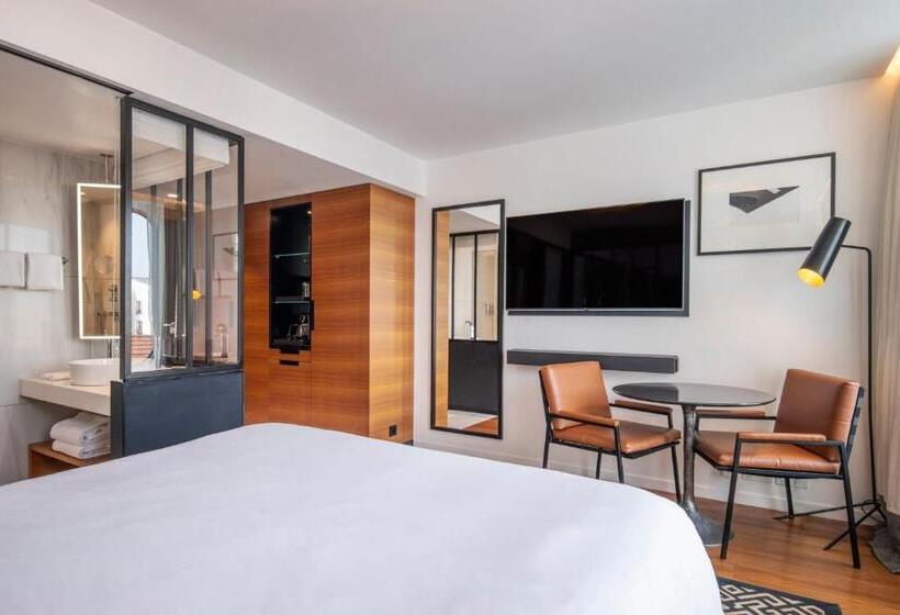 اتاق استاندارد با چشم‌انداز باغ, Renaissance Paris Republique Hotel & Spa