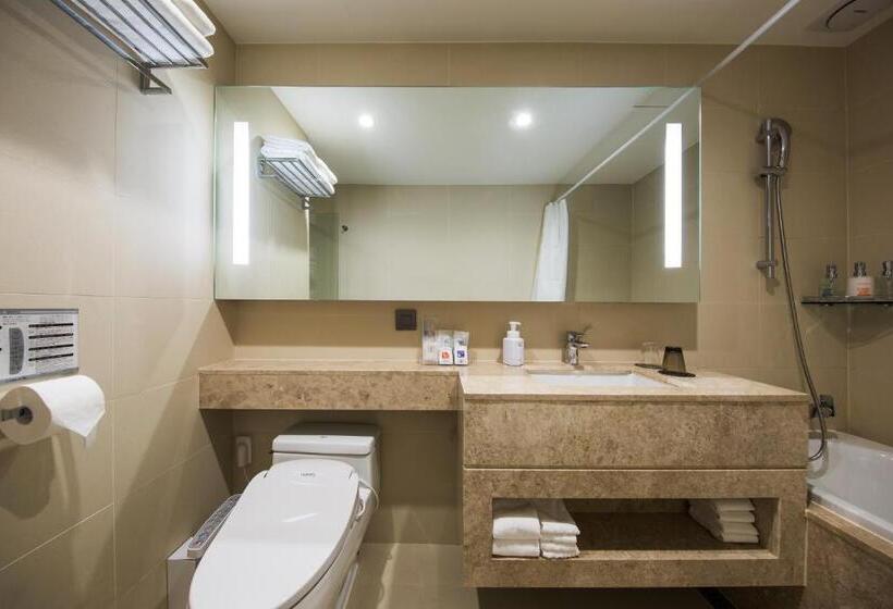 Номер Deluxe, Solaria Nishitetsu Hotel Busan