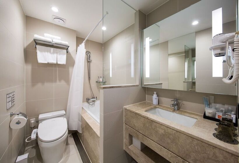 Номер Superior, Solaria Nishitetsu Hotel Busan