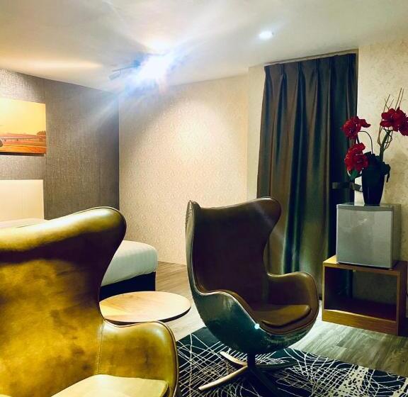 اتاق سوپریور با تخت بزرگ, Sri Langit Hotel Klia