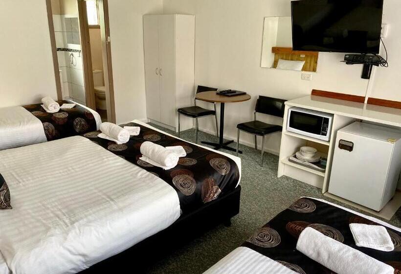 패밀리 룸, Motel Stawell