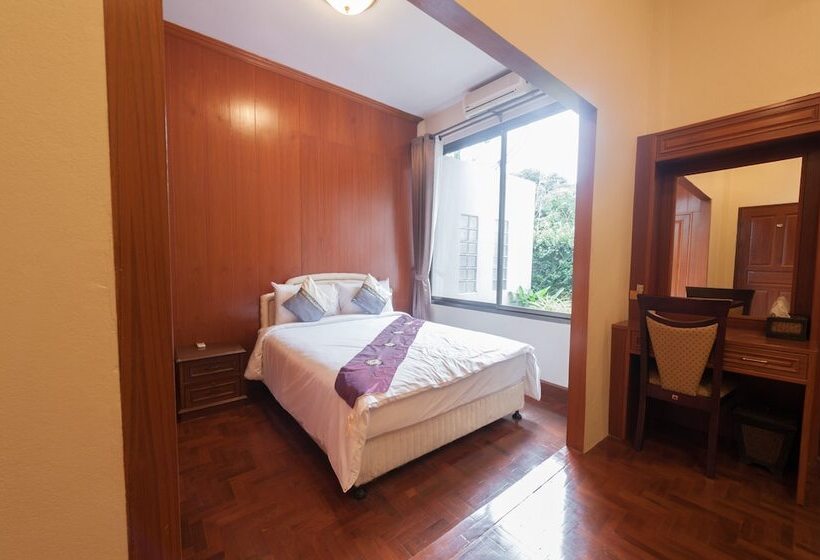 Полулюкс, Ruen Ariya Resort