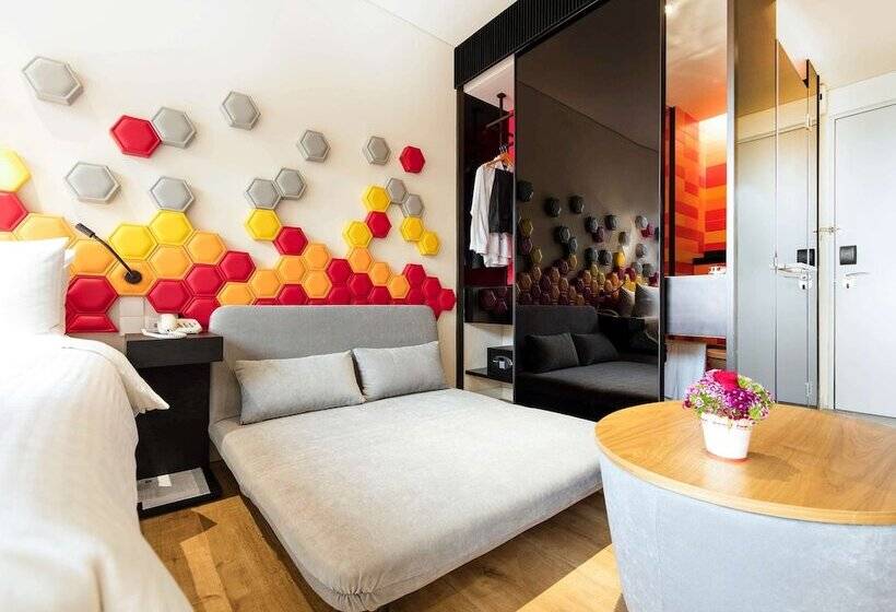 Family Room, Ibis Styles Singapore On Macpherson