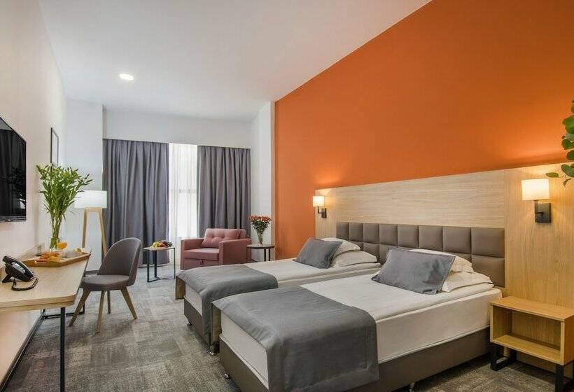 Номер Deluxe, Split Inn By President