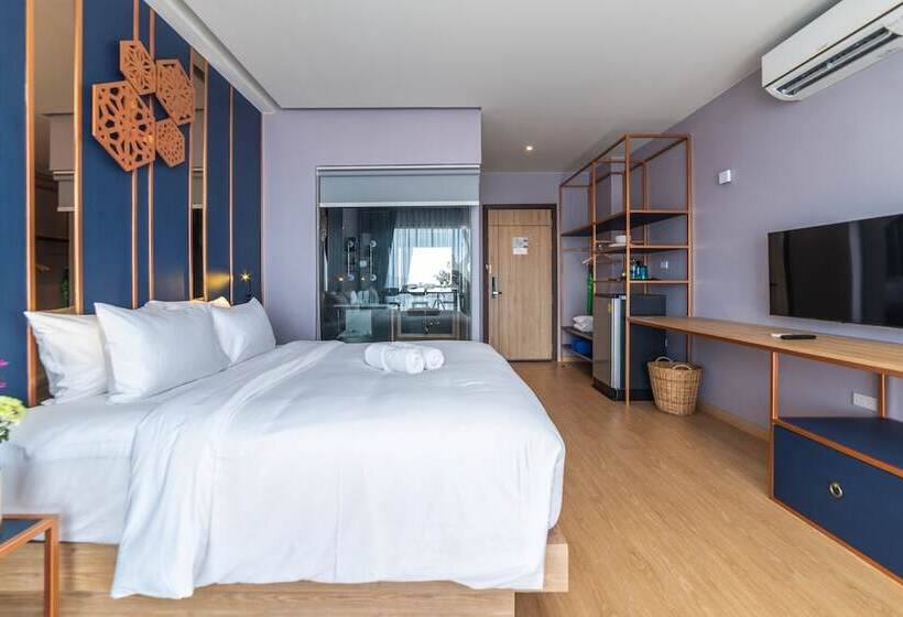 Номер Deluxe, The Blue Hotel   Sha Plus