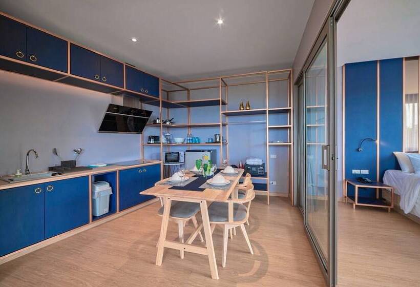 Люкс Повышенной Комфортности, The Blue Hotel   Sha Plus