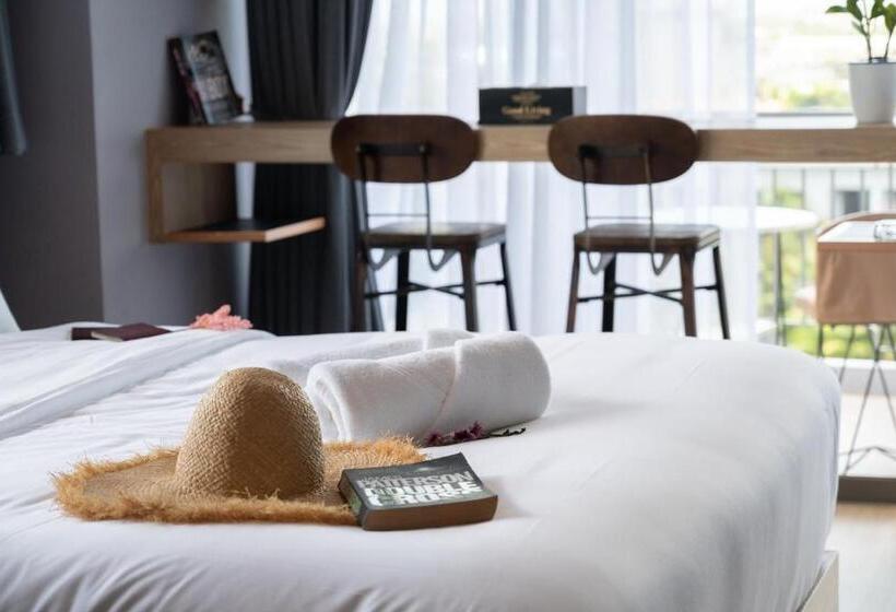 Люкс Повышенной Комфортности, The Blue Hotel   Sha Plus