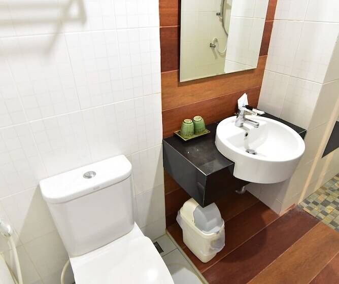 Номер Deluxe с Балконом, The Breeze Lipe Resort