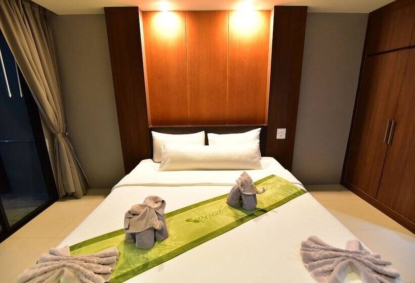 Номер Deluxe с Балконом, The Breeze Lipe Resort