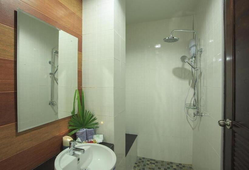 Номер Deluxe с Балконом, The Breeze Lipe Resort