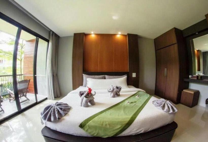 Номер Deluxe с Балконом, The Breeze Lipe Resort