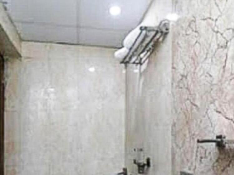 家庭间, C.p Residency By Wb Inn