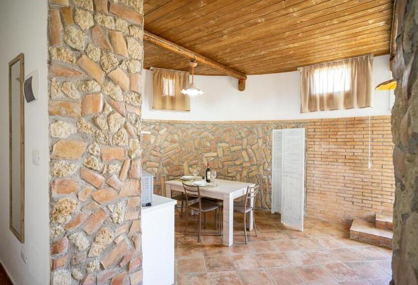 اتاق خانوادگی, Casa Del Sole