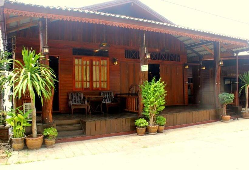 Quarto Deluxe, Fresh House