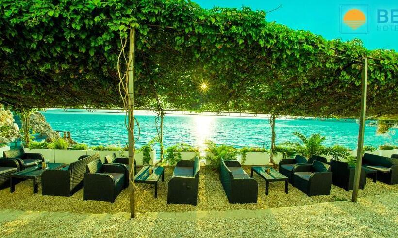 带海景的标准房, Beach