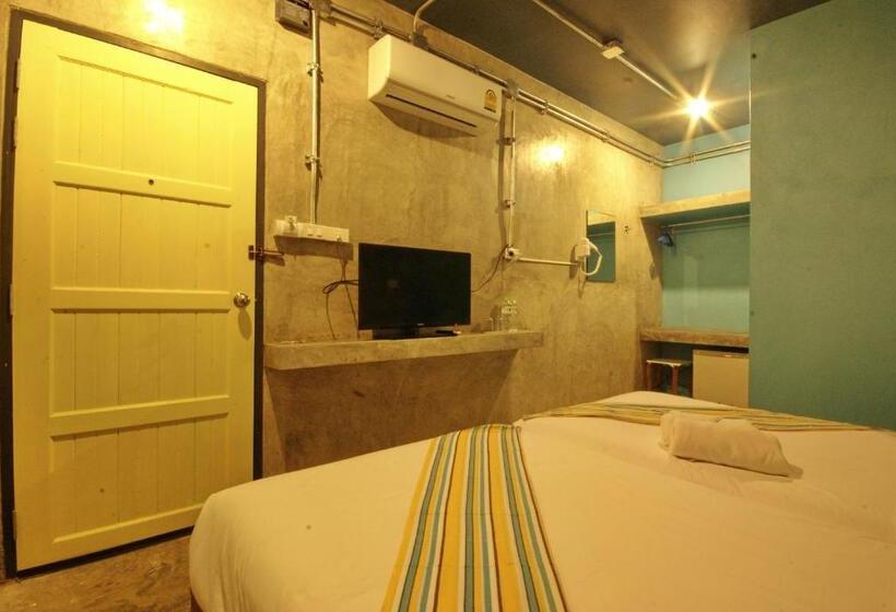 Номер Economy, Seabox Khaolak Hostel