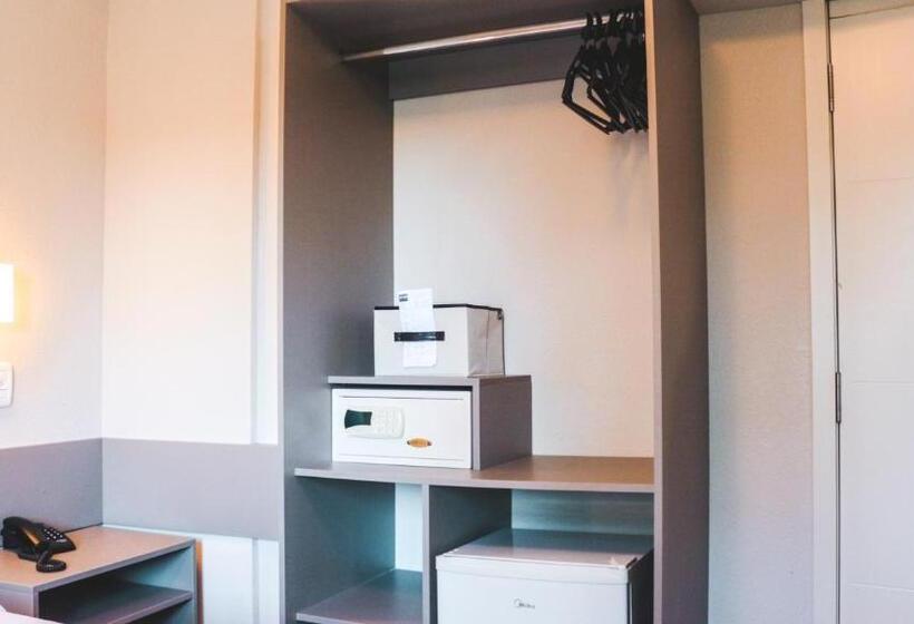 스탠다드 룸 더블 침대, Work Hotel Design