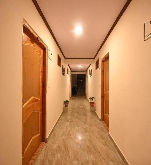 스탠다드 룸 킹사이즈 침대, Krishana Cottage By Nirvana Hills A Pure Veg 86290    57745