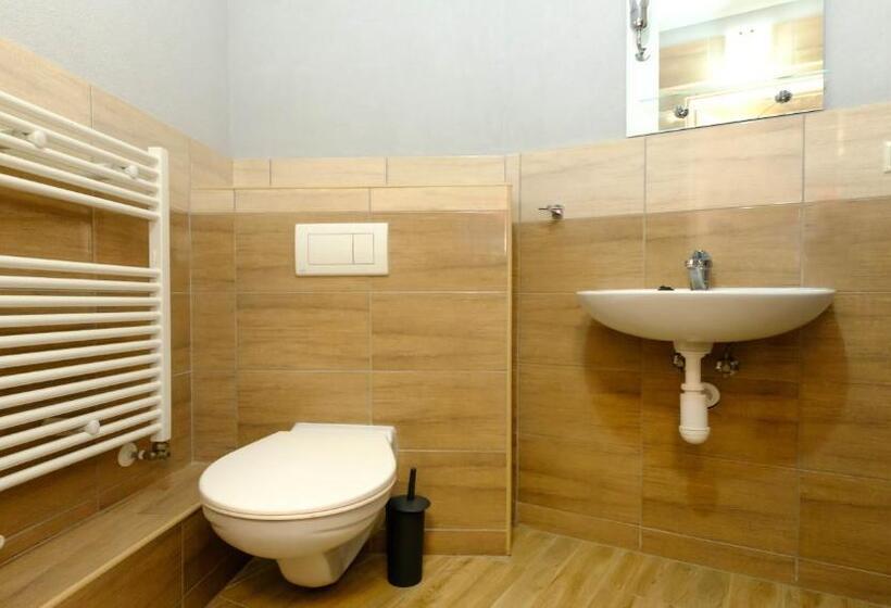 غرفة قياسية, Vila24 Levice