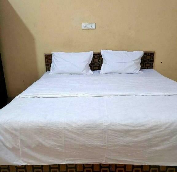اتاق کلاسیک سه تخته, 81157g Amy Inn