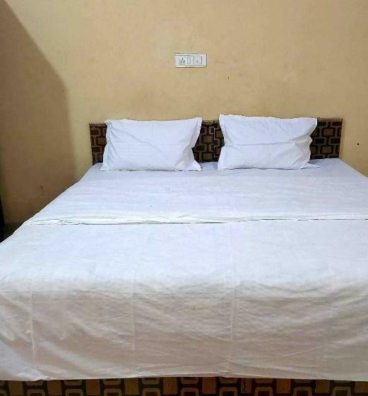 اتاق کلاسیک سه تخته, 81157g Amy Inn
