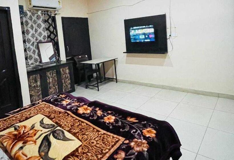 اتاق لوکس سه تخته, 81157g Amy Inn