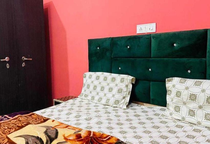اتاق لوکس سه تخته, 81157g Amy Inn