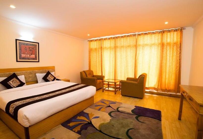 디럭스 룸, Vaayu Resorts And Spa