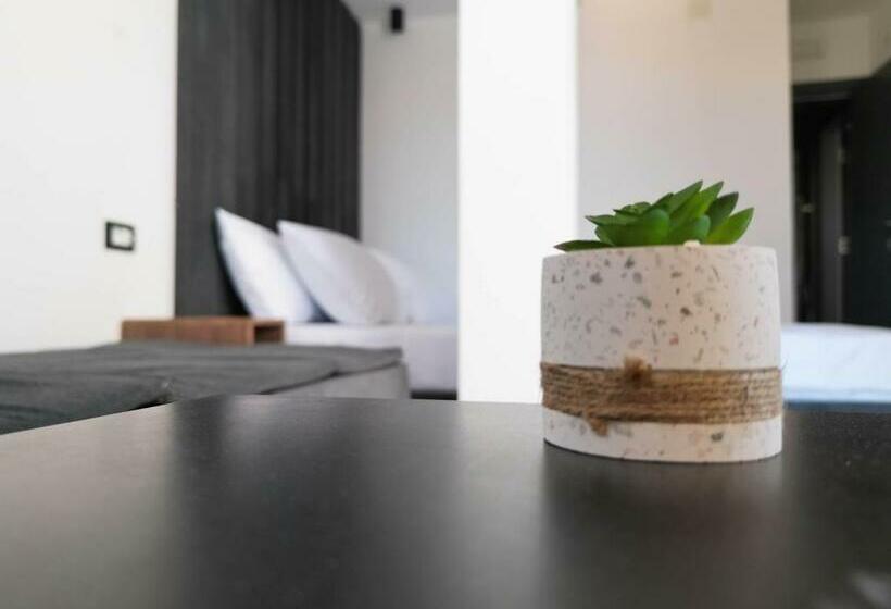 اتاق لوکس, Sand Apartments