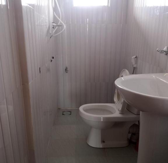 اتاق اکونومی, White Block Hotel & Resturant