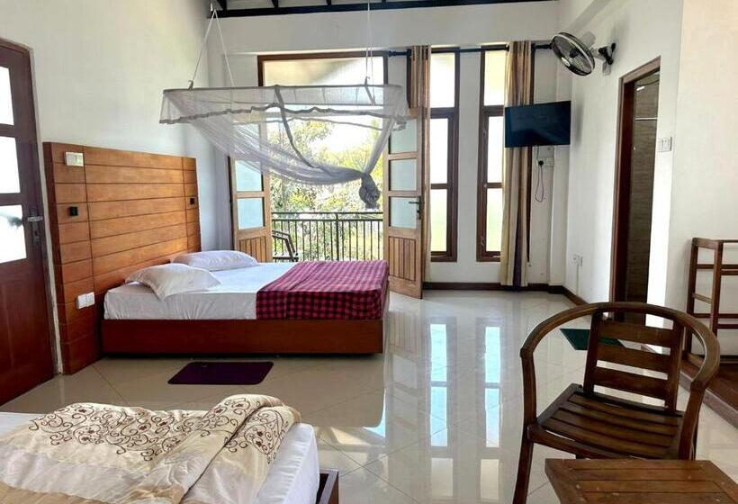 اتاق لوکس, White Block Hotel & Resturant