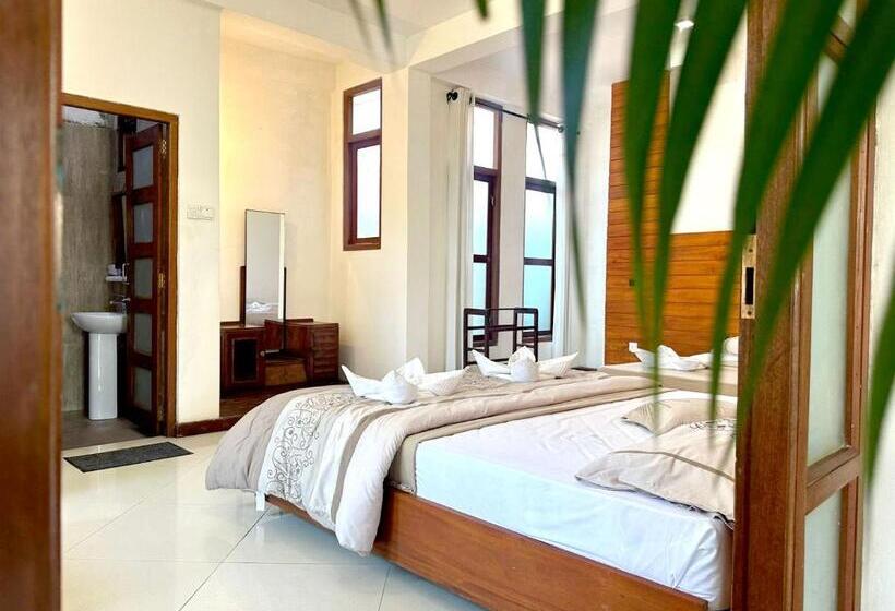 اتاق لوکس خانوادگی, White Block Hotel & Resturant