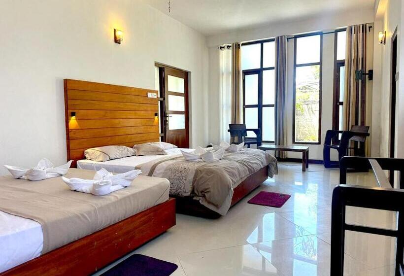 ویلای لوکس 1 خوابه, White Block Hotel & Resturant