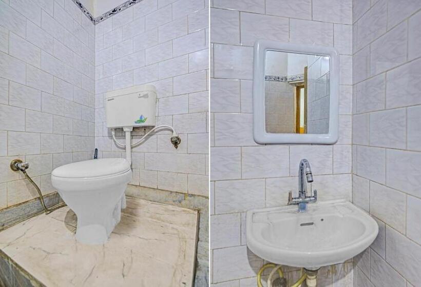 اتاق استاندارد, Oyo Flagship 81060 Tulsi Inn