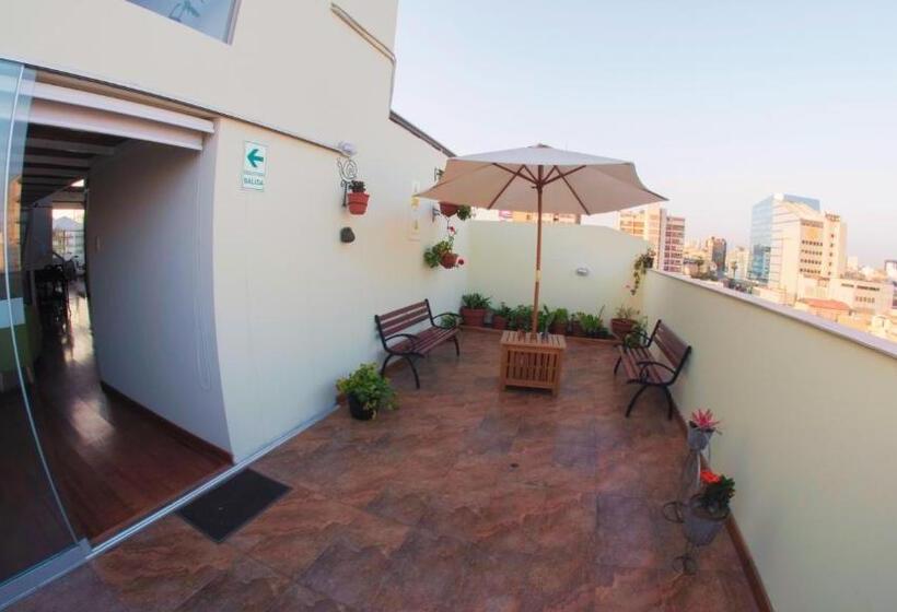 سوئیت پریمیوم, Atrium Miraflores