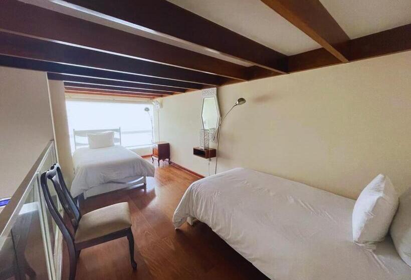 سوئیت پریمیوم, Atrium Miraflores
