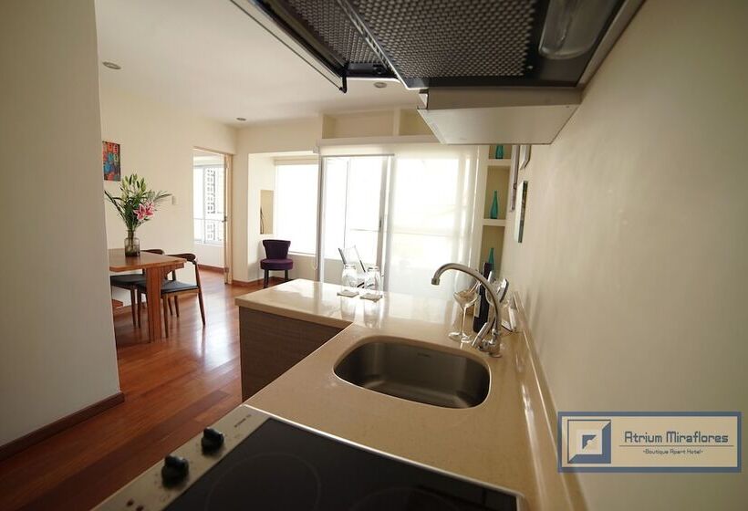سوئیت با بالکن, Atrium Miraflores