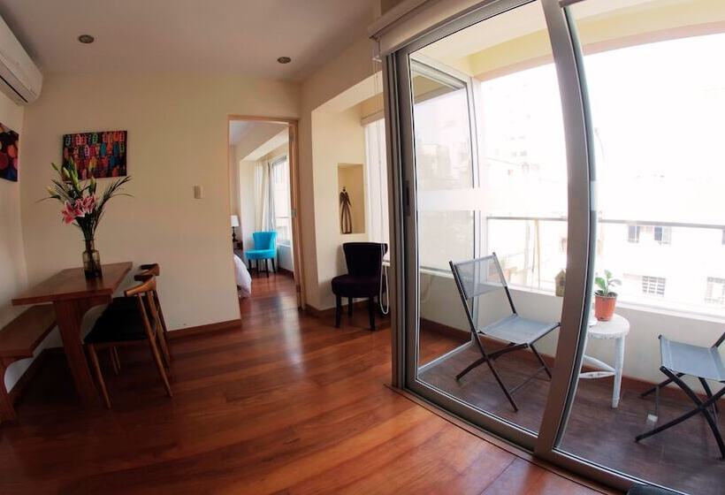 سوئیت با بالکن, Atrium Miraflores
