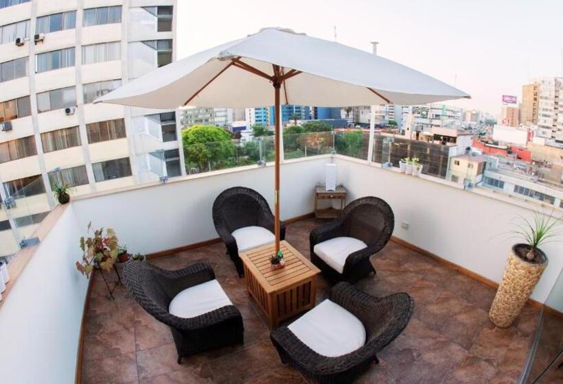 سوئیت پریمیوم, Atrium Miraflores