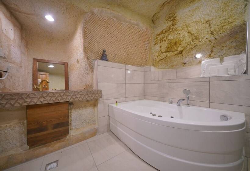 Номер Superior, Fairyland Cave
