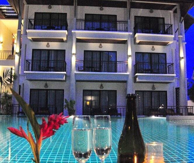 Номер Deluxe, Navatara Phuket Resort   Sha Extra Plus