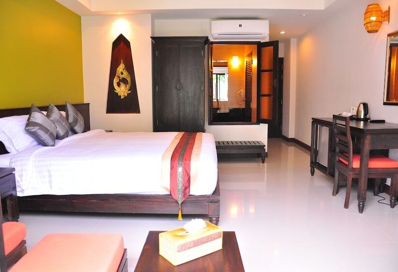 Номер Superior, Navatara Phuket Resort   Sha Extra Plus