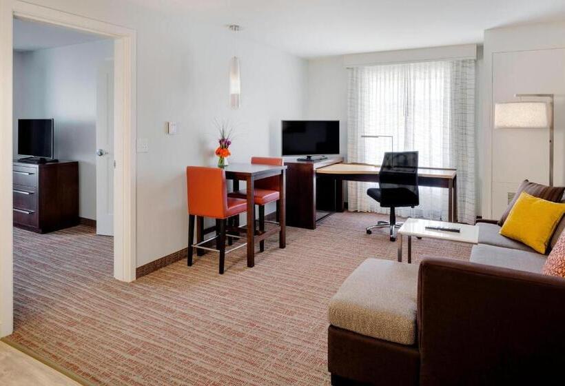 سوئیت با تخت بزرگ, Residence Inn By Marriott Bangor