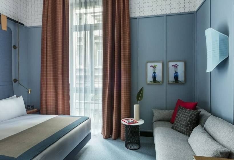 اتاق لوکس, Room Mate Giulia