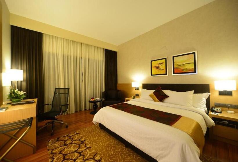 اتاق سوپریور با تخت بزرگ, The Light Hotel Penang
