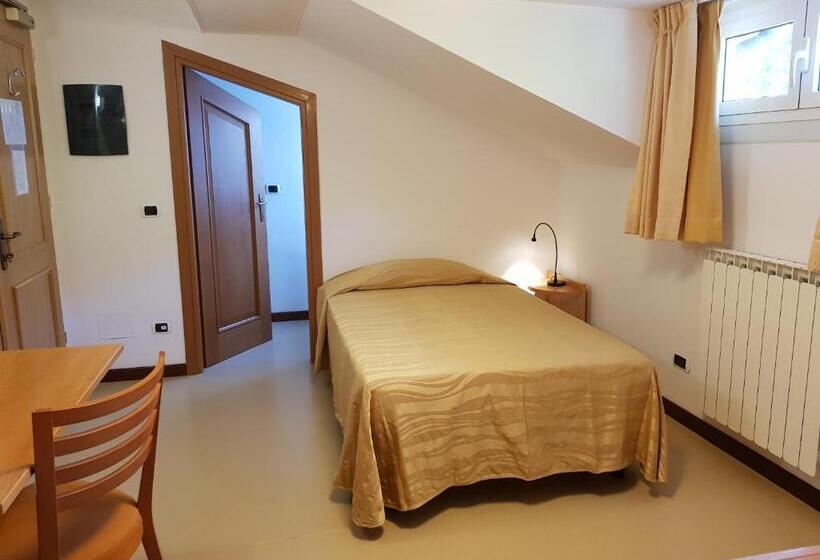 Номер Economy Индивидуальный, Villa Adriana